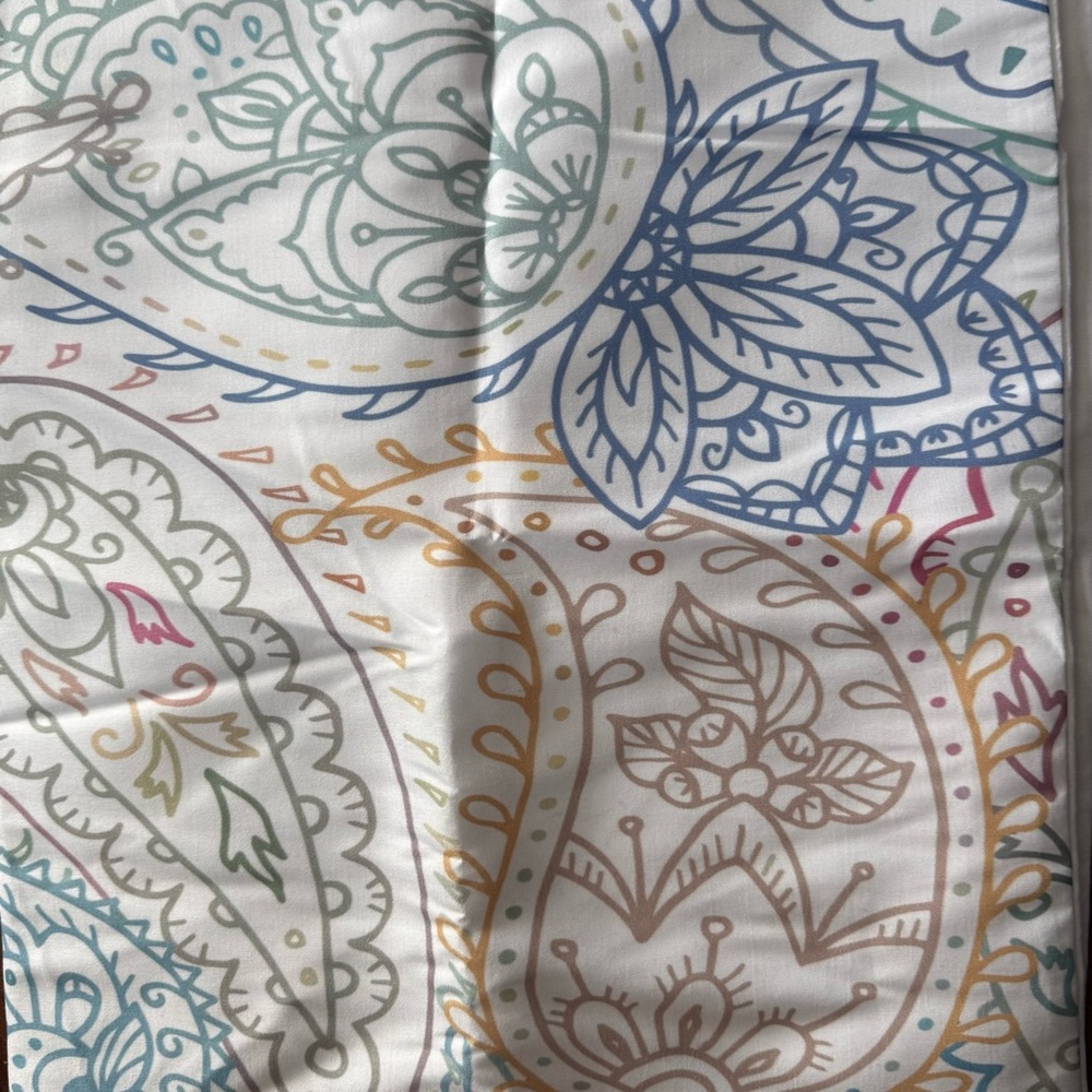Colorful Paisley Patterned Twin Duvet Cover and Pillow Sham